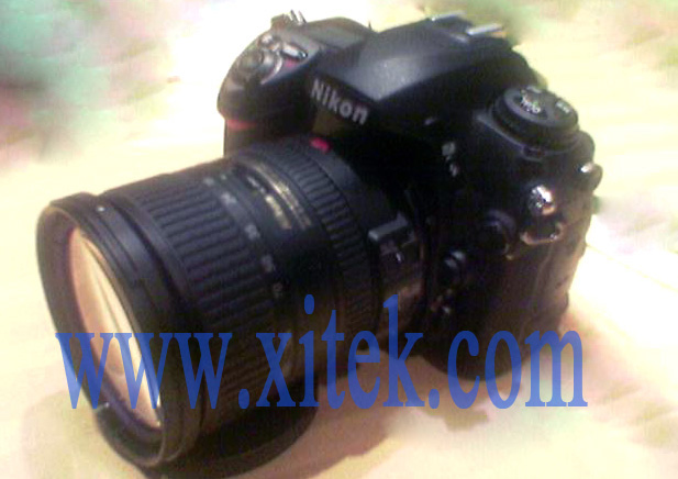 http://www.look.com.hk/nikon/D200side.jpg